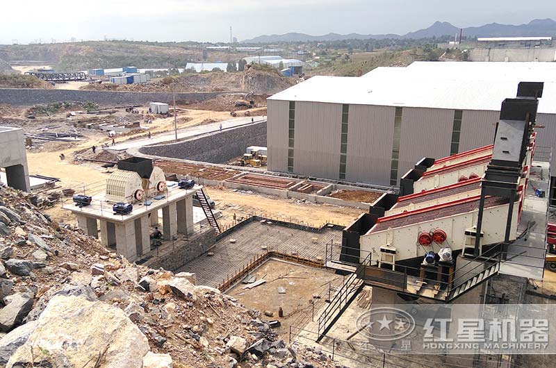 锤式制砂机生产现场 锤式制砂机生产现场