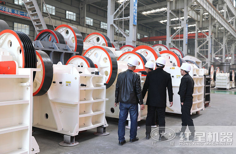 问鼎官网_问鼎（中国）石子破碎机用户车间考察