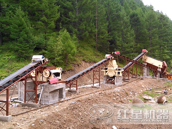 水泥破碎机现场作业实拍