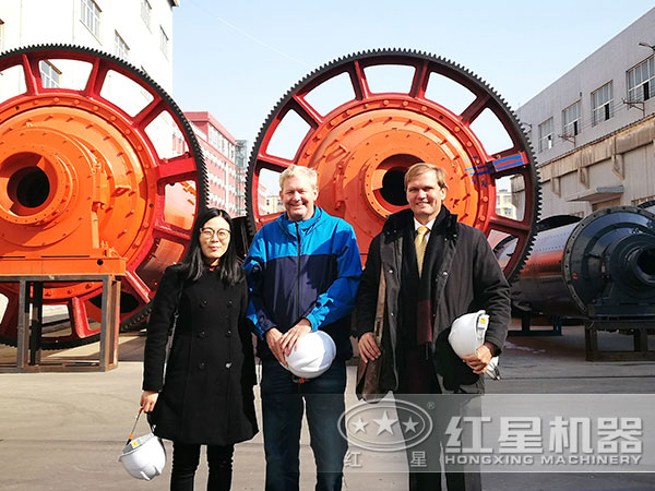 国内外客户来厂参观 国内外客户来厂参观