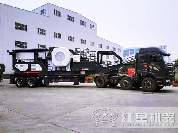 山石移动式破碎站发货图 山石移动式破碎站发货图